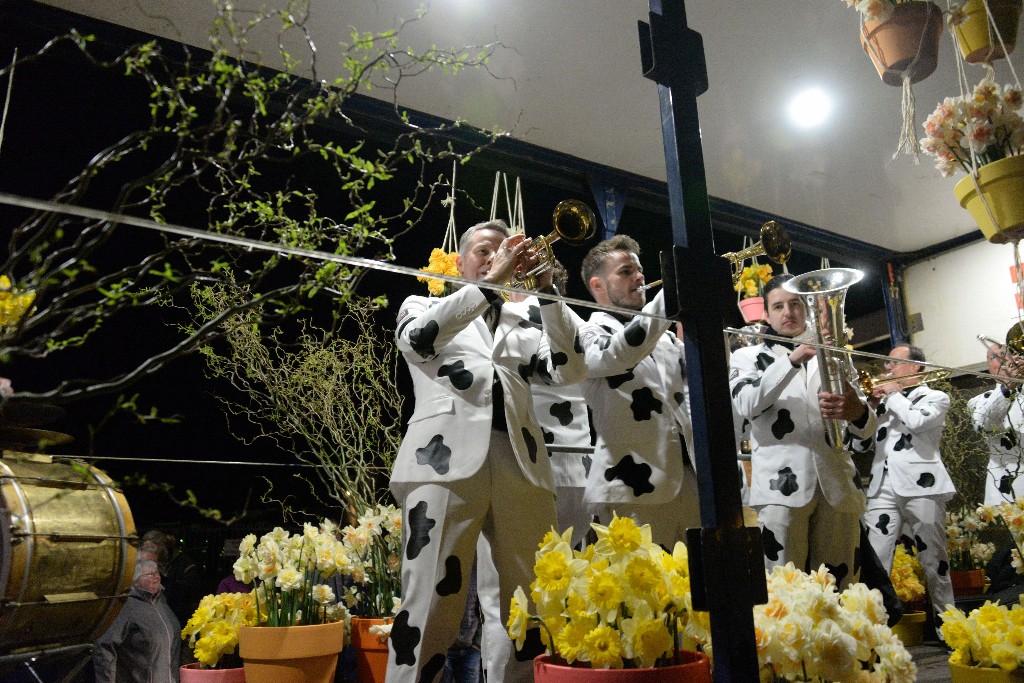 ../Images/Verlicht corso Noordwijkerhout 2019 137.jpg